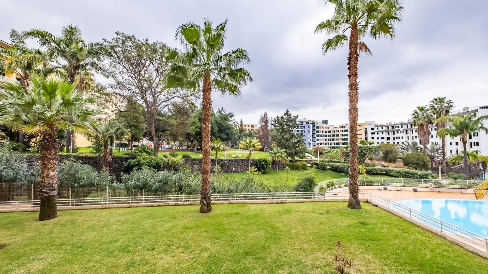 Lux Garden View By Madeira Sun Travel Apartment Funchal   Funchal (Madeira)